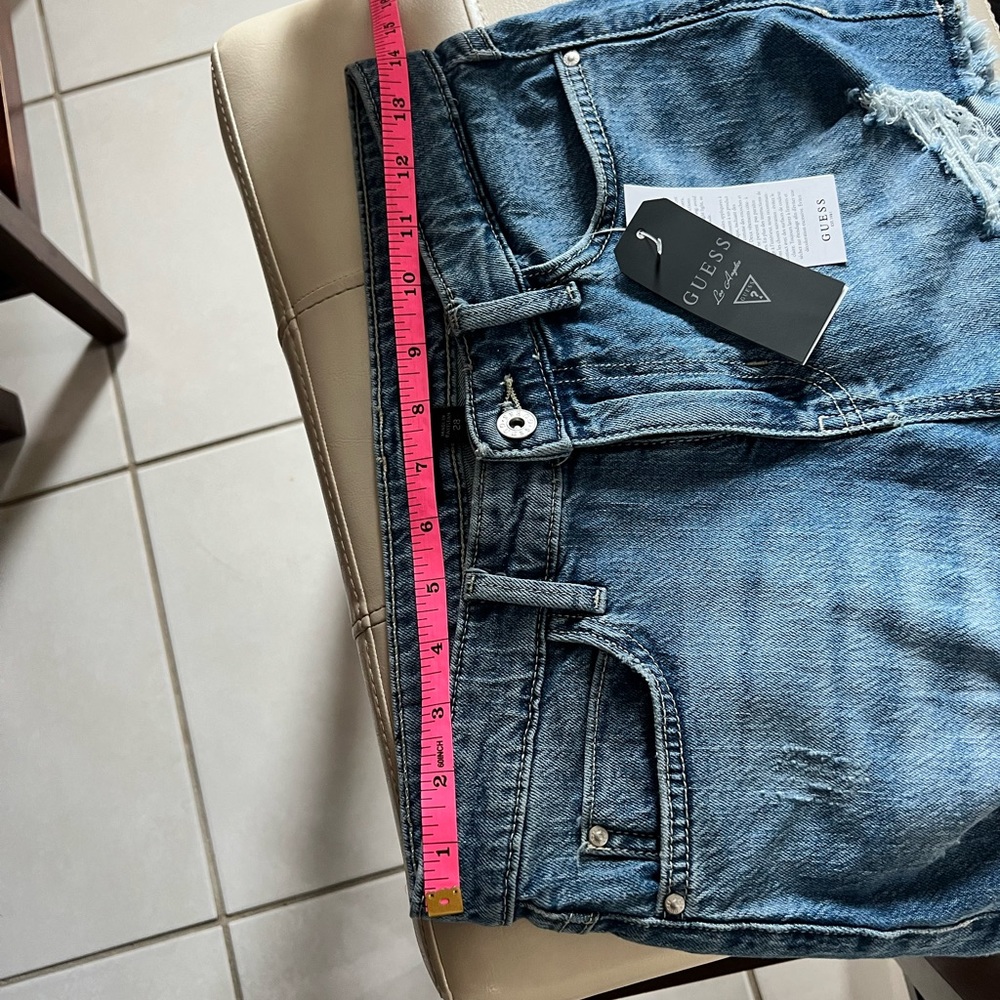 Guess High Rise Short Size 28 - Picture 7 of 10